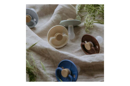 Frigg Little Viking Natural Rubber Latex Pacifier 2 Pack - Holger/Sigrid (6-18 months)